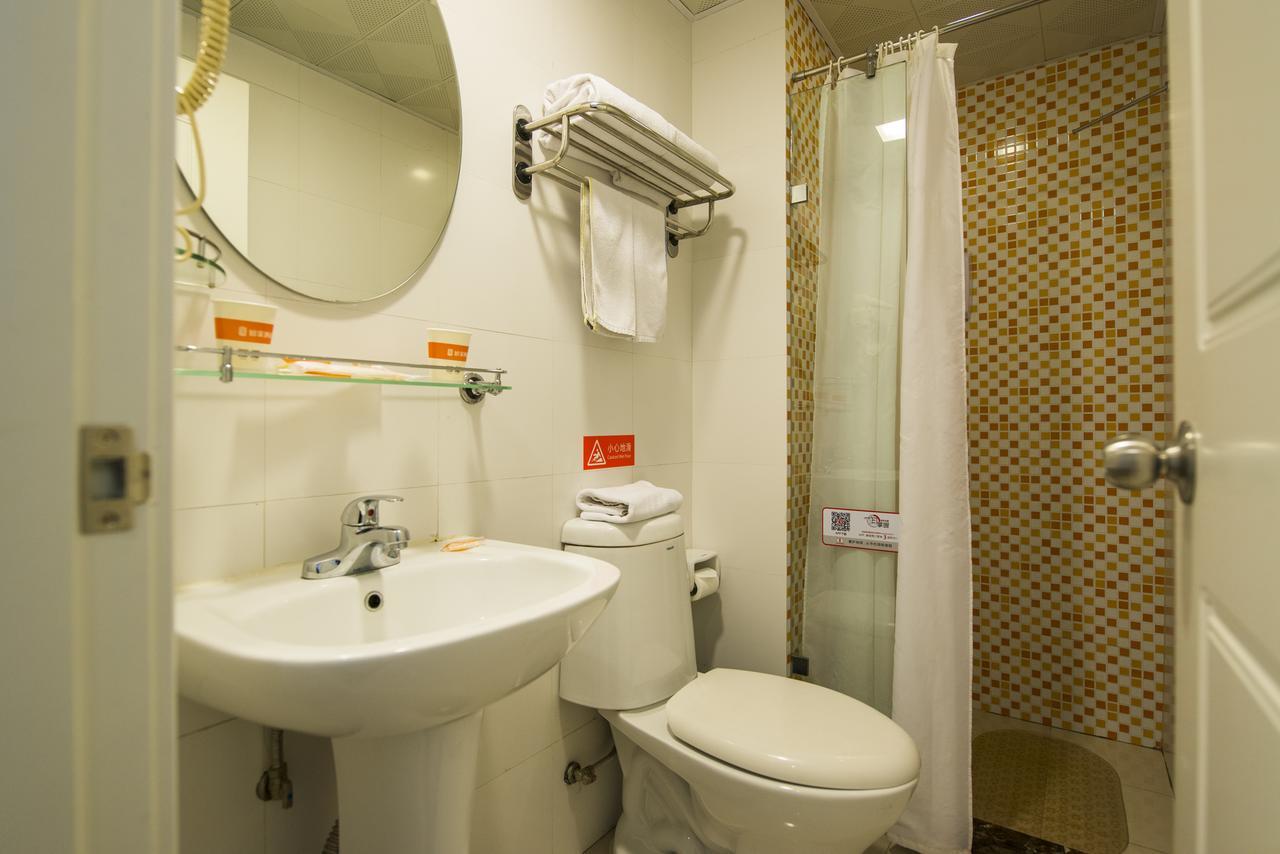 Home Inn Chongqing Nanping Pedestrian Street Branch Eksteriør bilde
